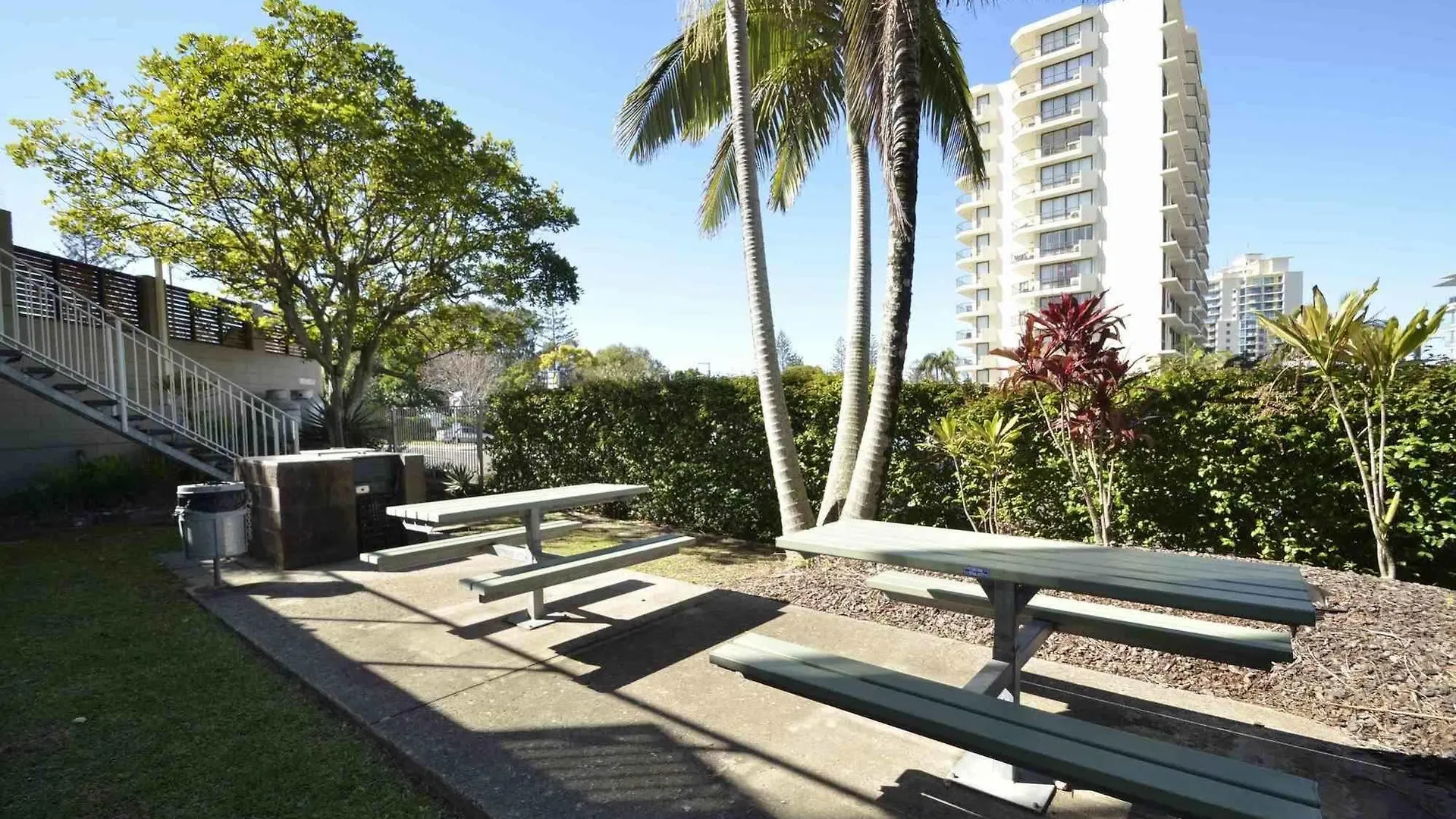 Bellardoo Holiday Apartments Mooloolaba